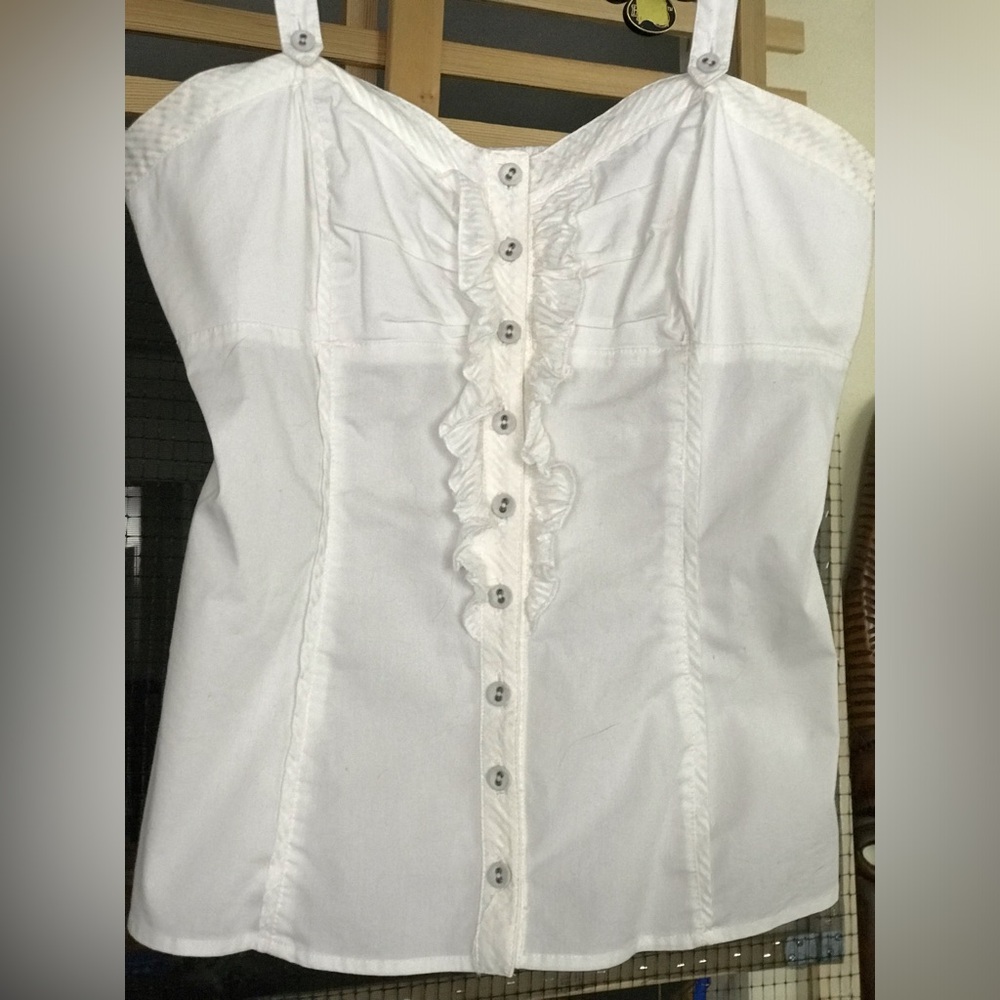 BEBE size M adjustable straps women’s top Nicer than the pics show classy, sexy